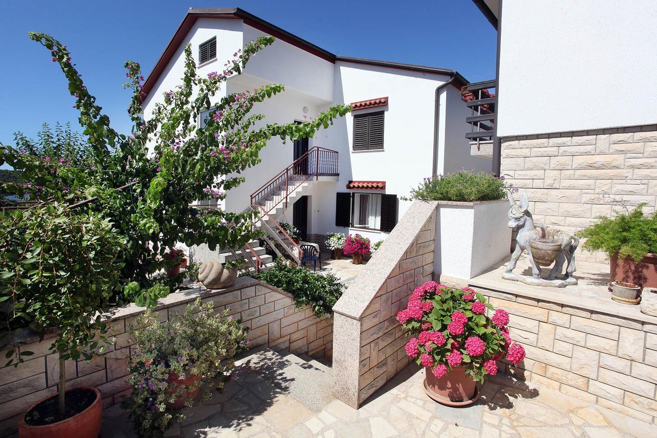 Apartments Patricia Banjole Luaran gambar