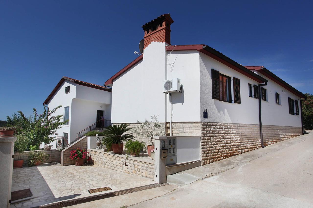 Apartments Patricia Banjole Luaran gambar